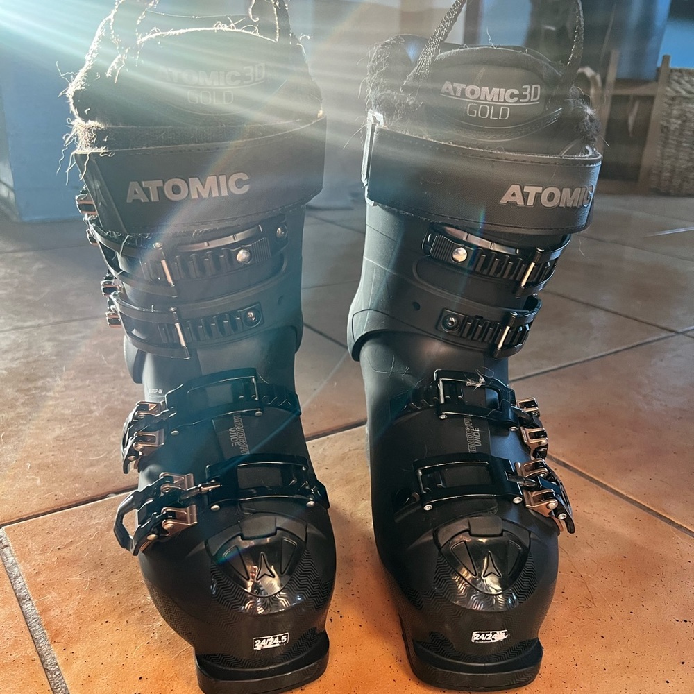 COPY - ATOMIC HAWX MAGNA 105 S SKI BOOTS